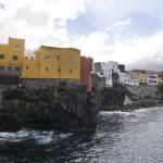 Ordenan desalojar seis viviendas en Punta Brava por peligro de derrumbe